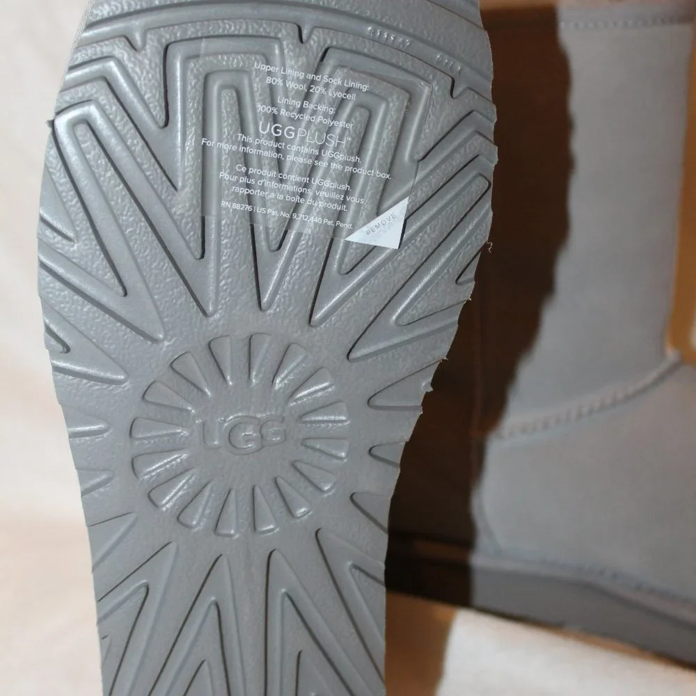 NIB‎ UGG LOGO SUEDE SHEARLING CLASSIC SHORTS BOOTS GRAY 7